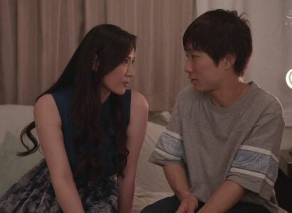 Chồng không làm thỏa mãn được vợ, cô ấy tìm bạn trai lạ để “giải tỏa” nhu cầu